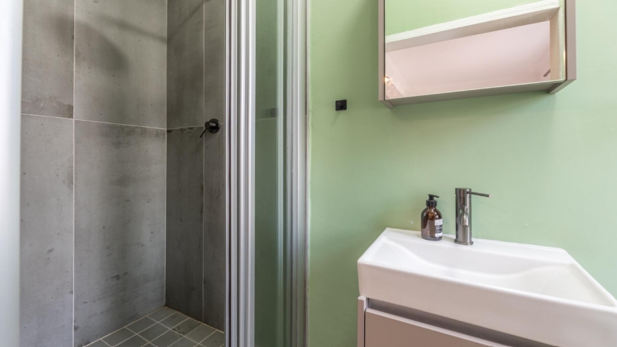 To Let 2 Bedroom Property for Rent in Sea Point Western Cape